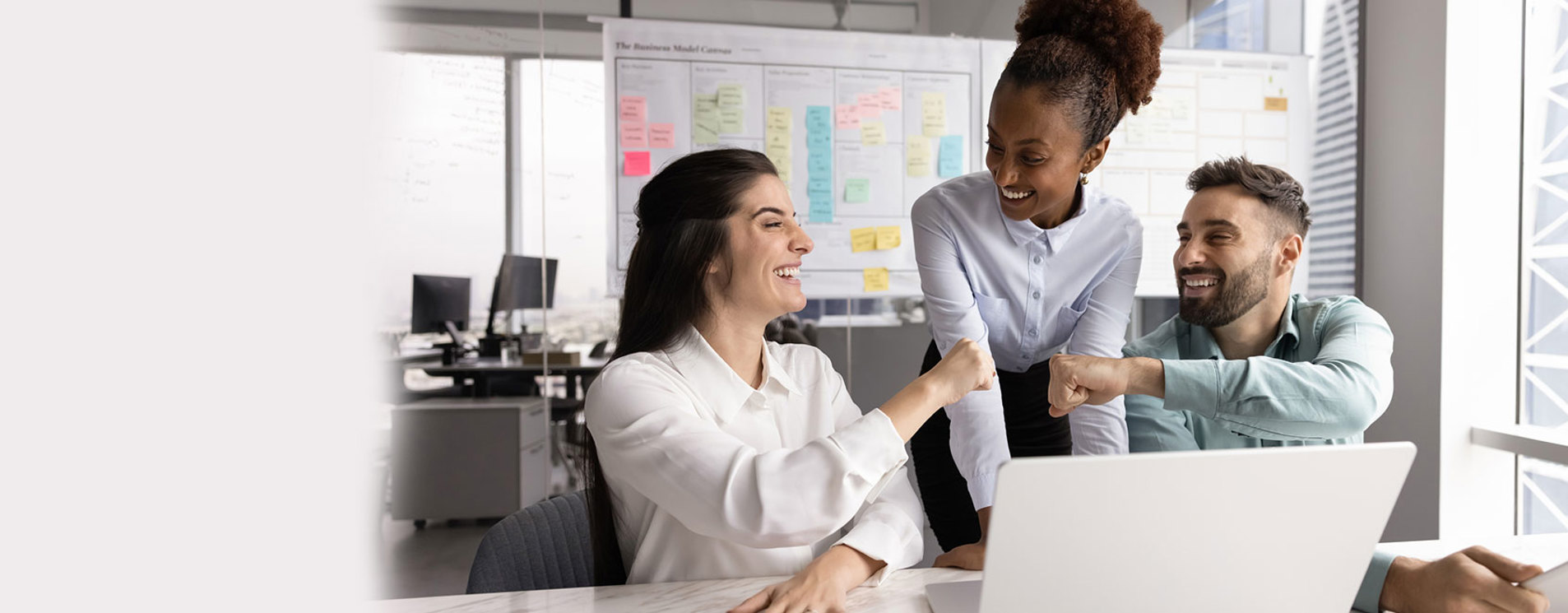 The Power of Emotional Intelligence: Building Stronger Teams and Leaders